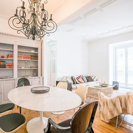 Lägenhet Estrela Neoclassical Apt- River View *