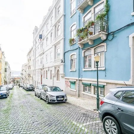 Estrela Neoclassical Apt- River View Apartment Lisbon