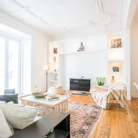 Estrela Neoclassical Apt- River View Apartamento Lisboa