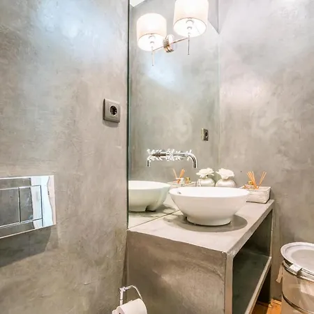 Apartment Estrela Neoclassical Apt- River View
