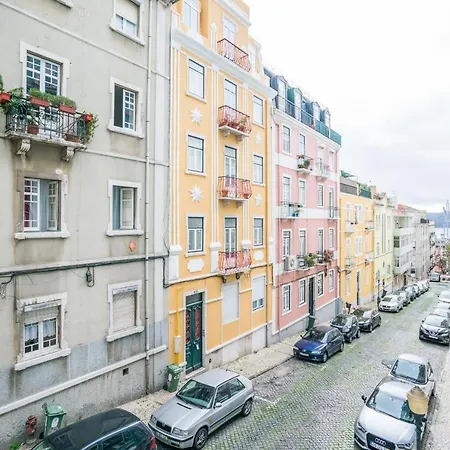 Apartment Estrela Neoclassical Apt- River View Lisbon