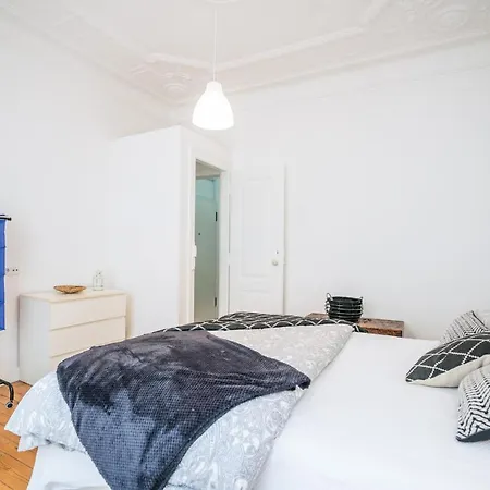 Estrela Neoclassical Apt- River View *